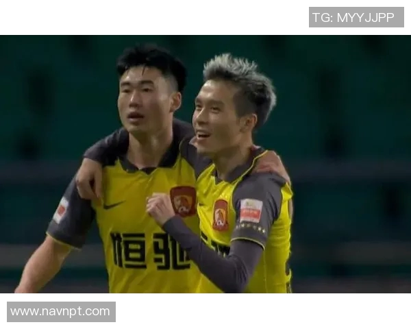 成都羽毛球队以78分领跑精英赛积分榜展现强大实力 成都羽毛球队以78分领跑精英赛积分榜展现强大实力