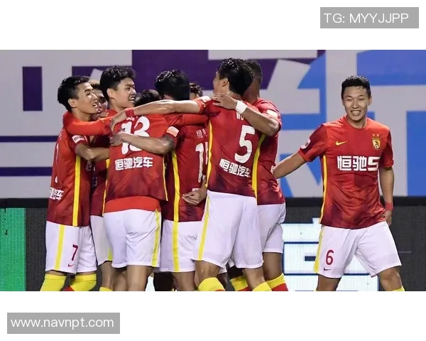 广州足球队强势领跑杯赛积分榜目前积分达到56分领先群雄 广州足球队强势领跑杯赛积分榜目前积分达到56分领先群雄