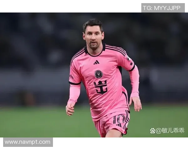 足球明星们的精彩瞬间与传奇故事汇聚成的足球盛宴 足球明星们的精彩瞬间与传奇故事汇聚成的足球盛宴