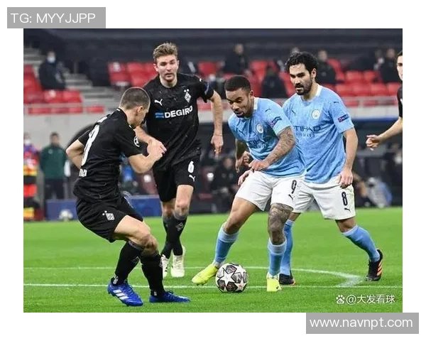 曼彻斯特足球明星盘点：那些在绿茵场上闪耀的传奇人物与现役球员